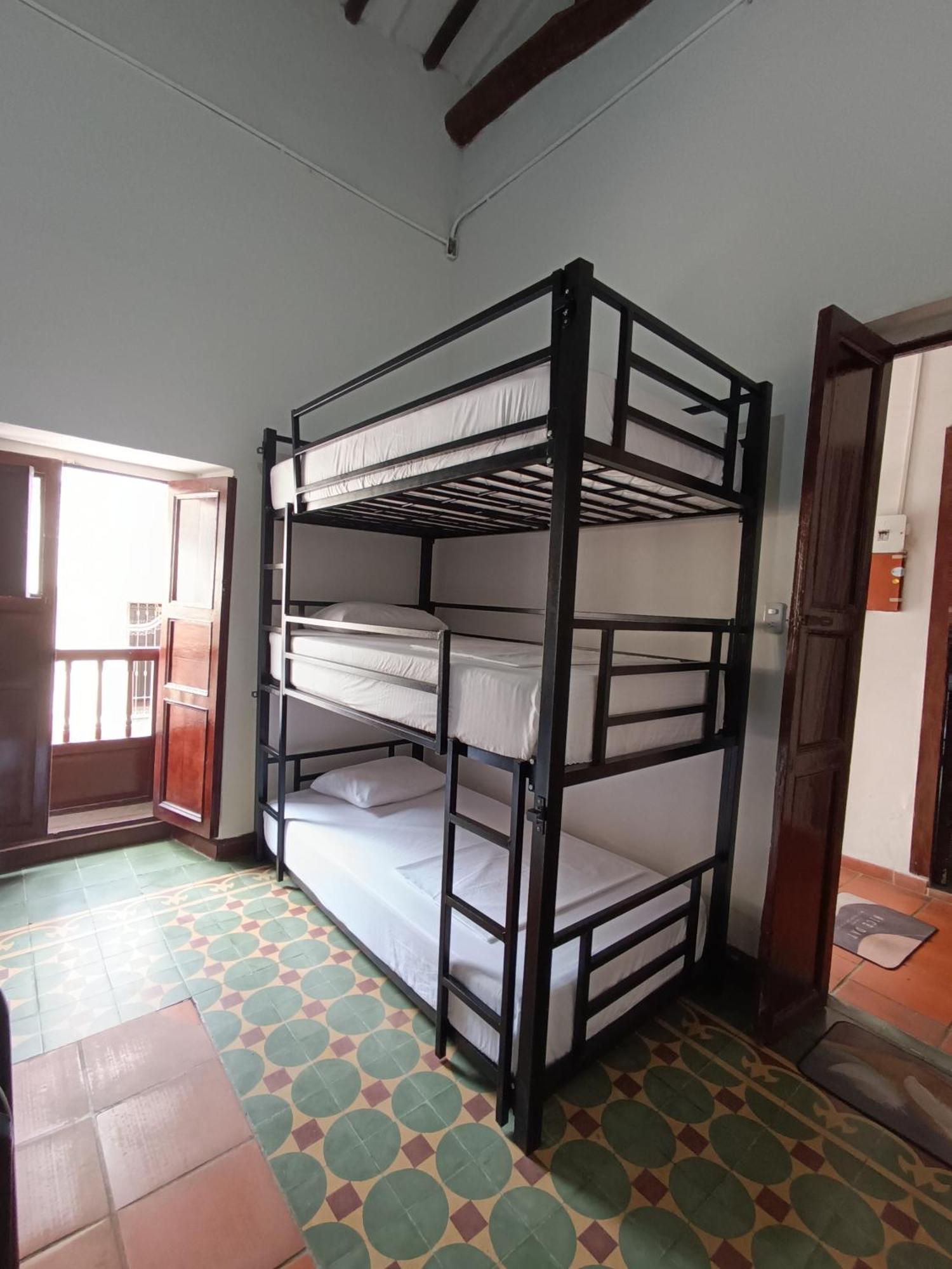 The Best Adventure Hostel Сан Хил Екстериор снимка